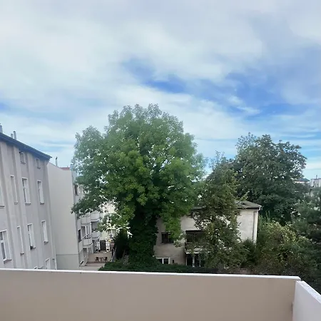 Family Place アパート ソポト